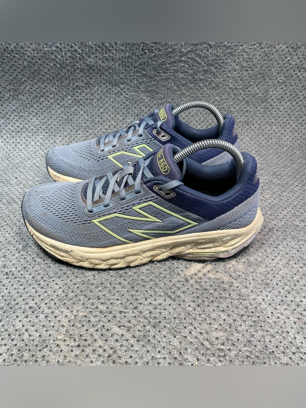 New Balance Fresh Foam X 860 Running Shoes Size 9 Women’s